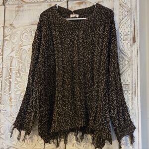 Womens Umgee Frayed Black and Cream Textured Sweater Med New